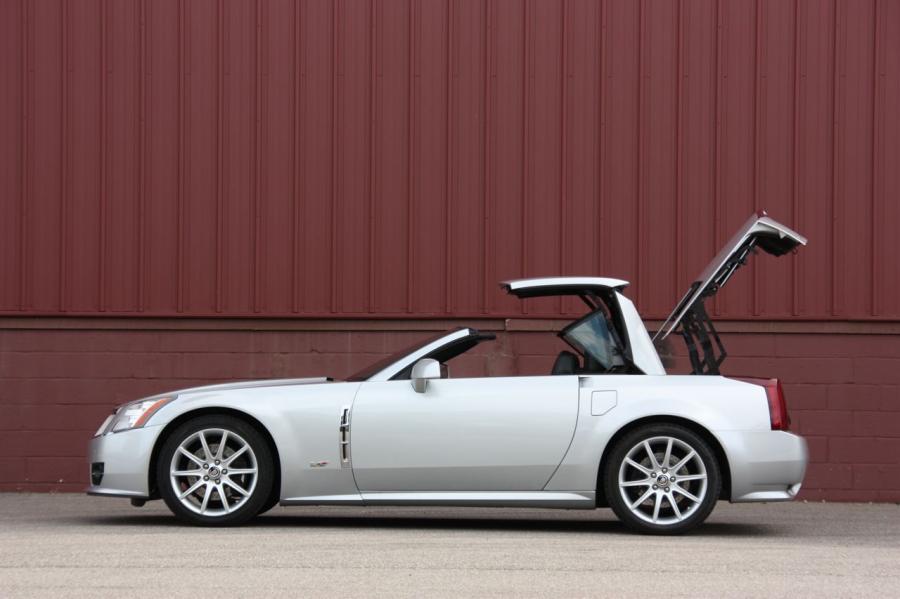  Cadillac XLR-V 2009 года  (фото 35 из 55)